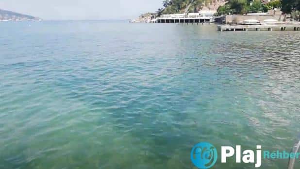 Büyükada Nizam plajı şezlongları