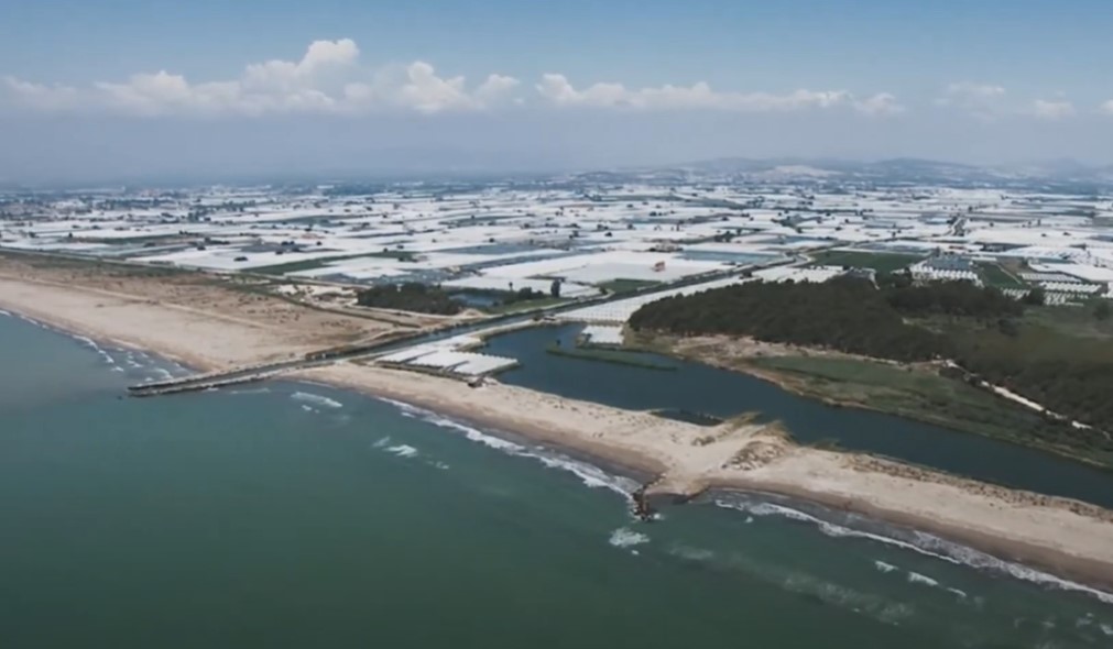 Adanalıoğlu plajı özellikleri