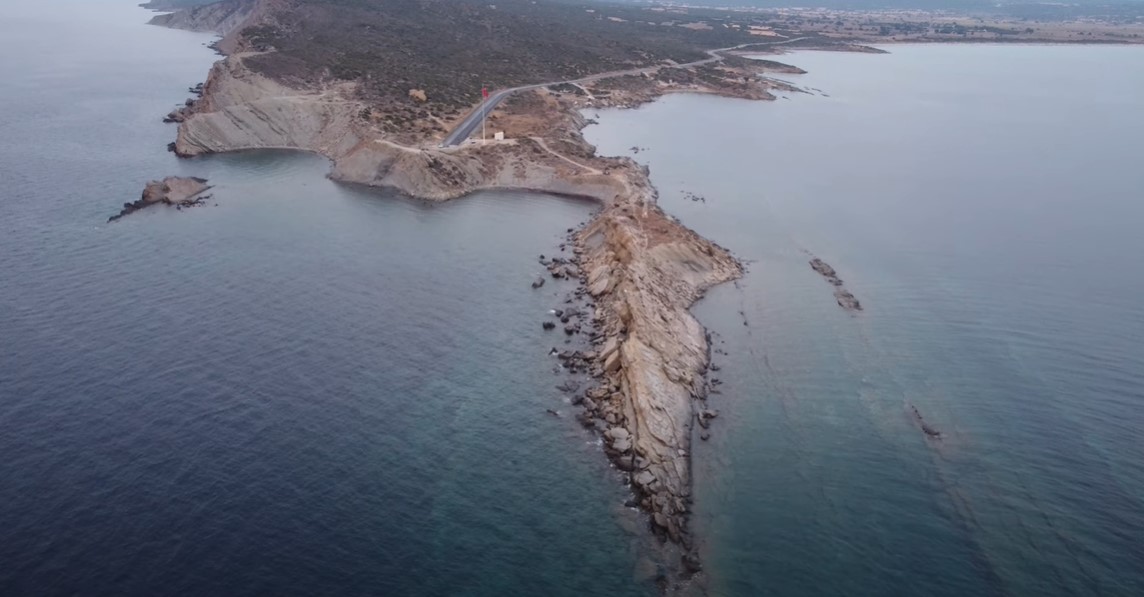 büyük kemikli plajı özellikleri ve kuşbakışı